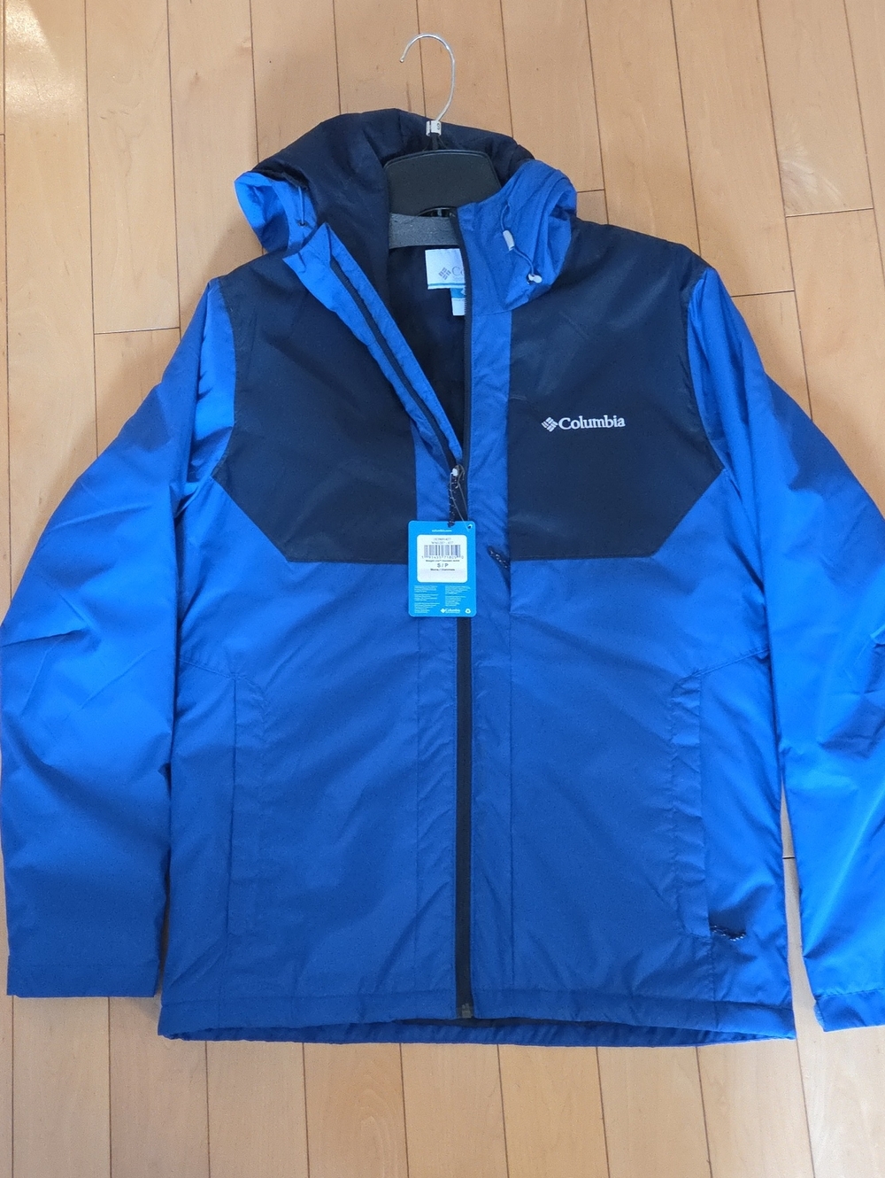 Columbia Men's Blue Jacket with Black Yoke & Hood. Men S
